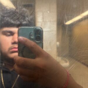 Meet your Posher, Alex